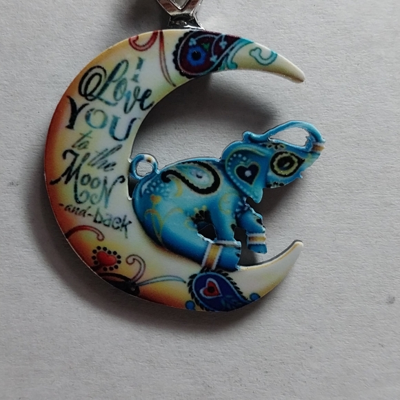 n/a Jewelry - Elephant Pendant Necklace